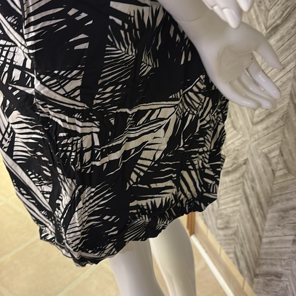 Rietman‘s tropical sleeveless dress black and white size medium back zipper - Picture 8 of 9